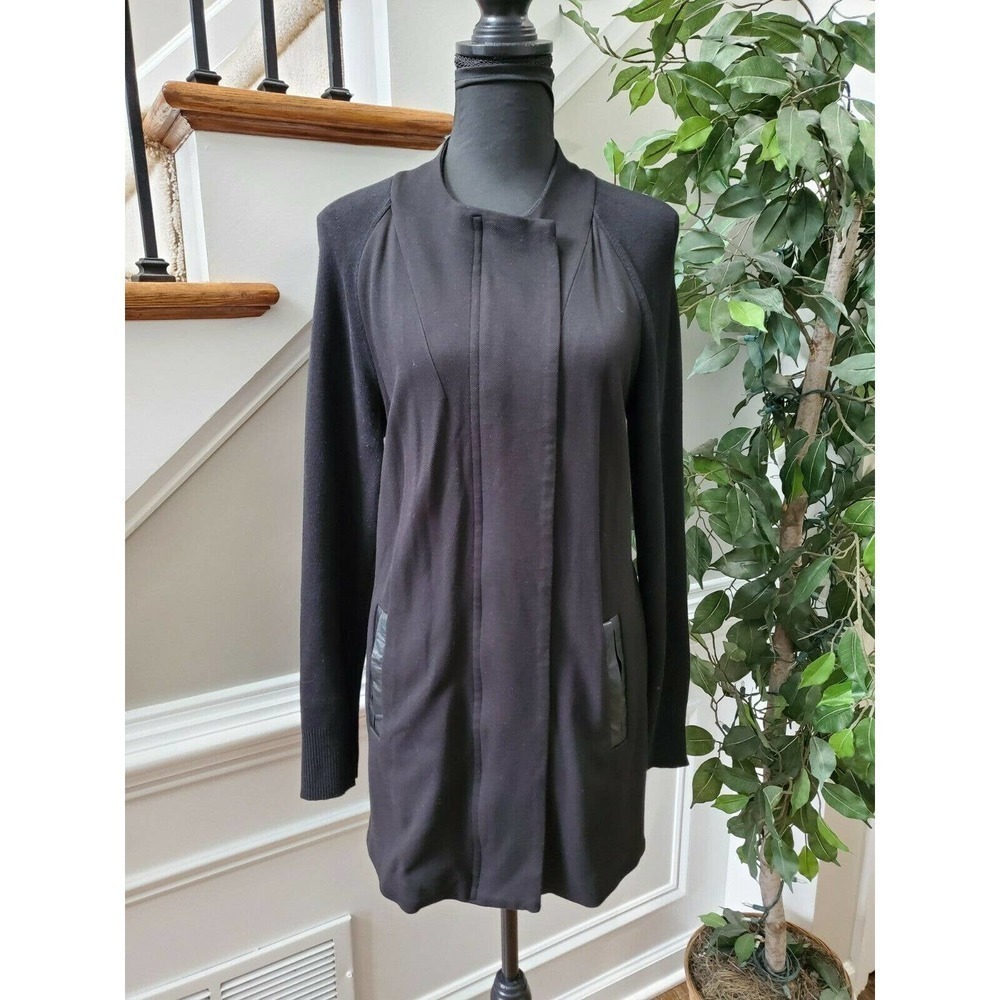 Cabi Women Black Rayon Long Sleeve Full Zip Front Zip Fitted Jacket Size Medium